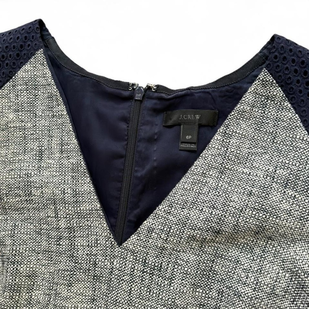 J.Crew 6 petite gray and navy blue sleeveless textured tweed v-neck shift dress - Picture 3 of 6